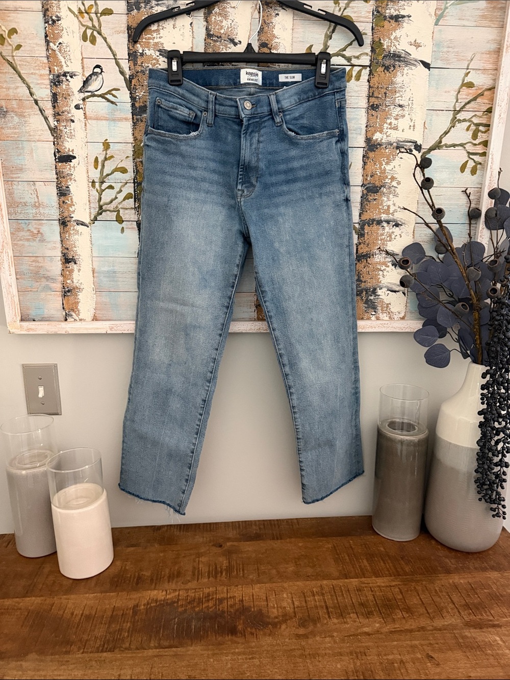 Kensie Women's Faded Blue Ankle Jeans